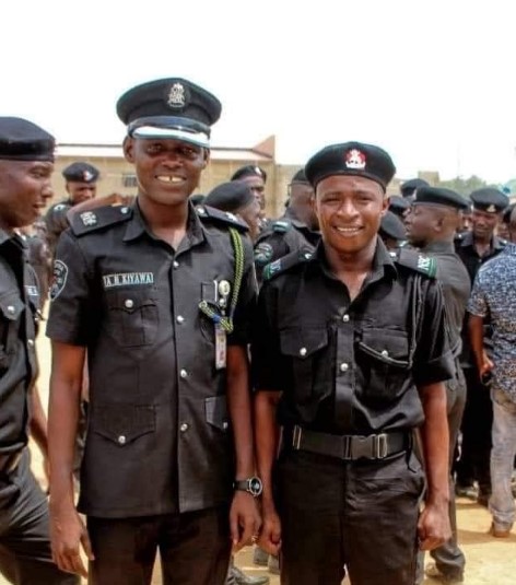 Criminal join Nigeria police