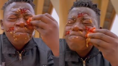 boy rubs pepper on his face after handsome guy snatched his babe