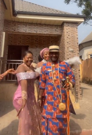 Young Nigerian man proudly shows off his four beautiful wives in TikTok challenge