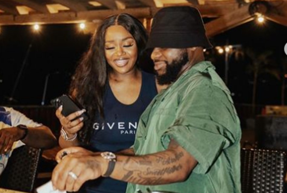 - Nigerians react to clip of Chioma twerking on Davido at her birthday in Jamaica